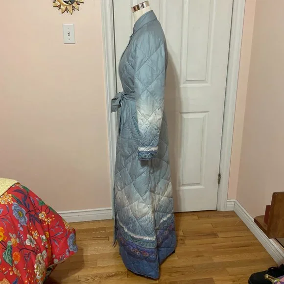 Vintage 70s Goose Downfilled Quilted Pastel blue floor length winter jacket! - Picture 9 of 15